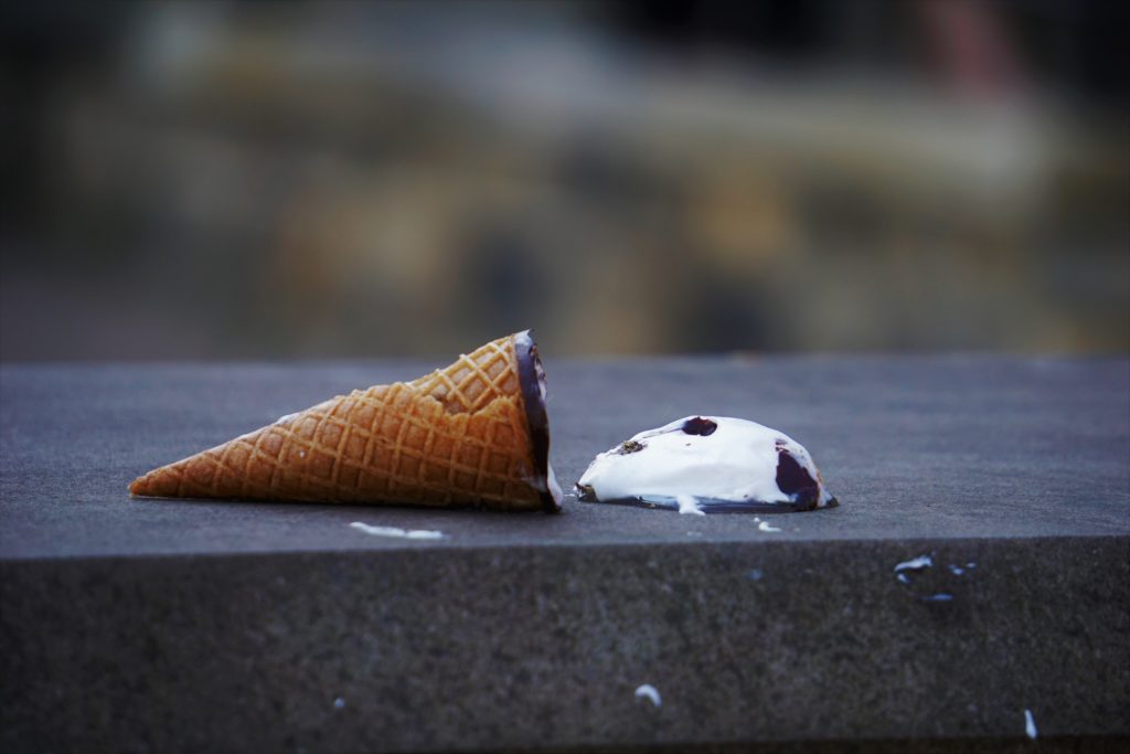 Spilled ice cream cone symbolizes the #1 mistake attorneys make when crafting headlines for their thought-leadership marketing content